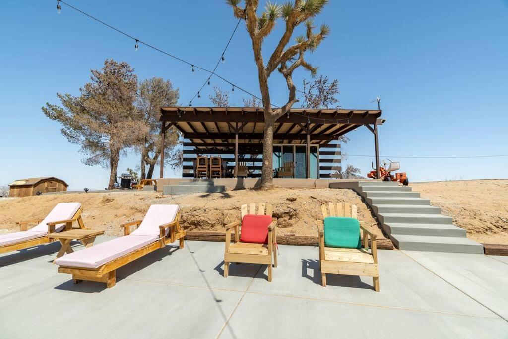 The Invisible Wind Cabin- Joshua Tree Amazing View 야카밸리 외부 사진