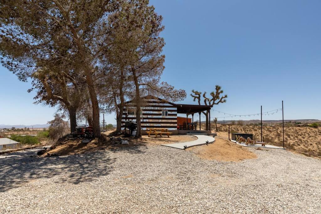 The Invisible Wind Cabin- Joshua Tree Amazing View 야카밸리 외부 사진